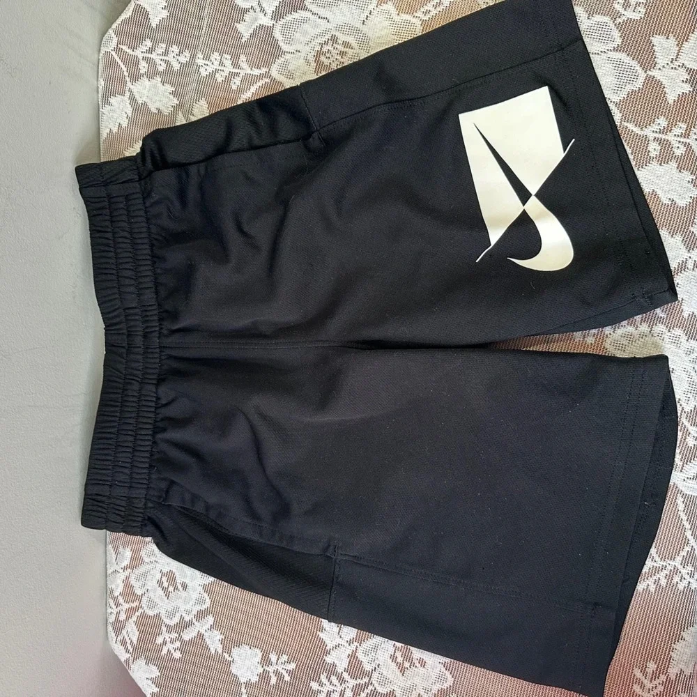 Nike Dri Fit Kids Black Athletic‎ Shorts Size S